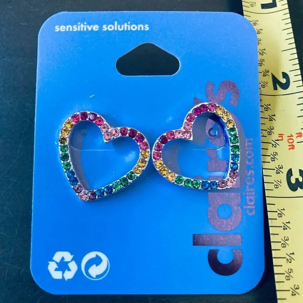 NWT Rainbow Crystal Heart Earrings
